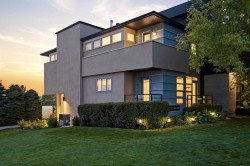 1131 Colgrove Avenue NE Calgary, AB T2E 5C1