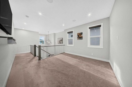 47 Waterford Heights, Chestermere, AB 