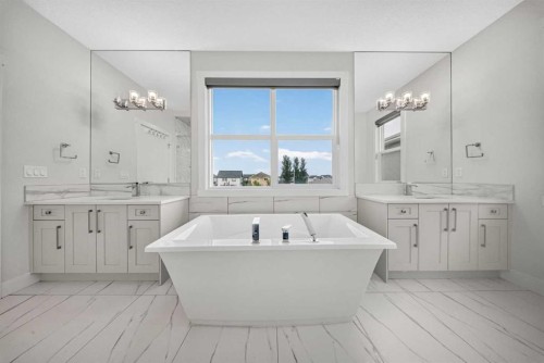 47 Waterford Heights, Chestermere, AB 