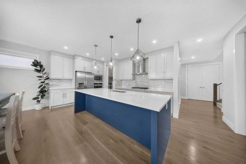47 Waterford Heights, Chestermere, AB 