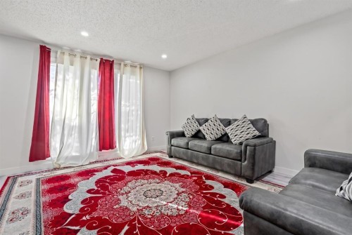 259 Manora Crescent Ne, Calgary, AB 