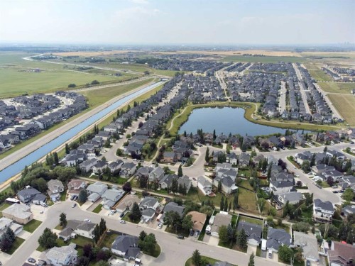 408 Rainbow Falls Way, Chestermere, AB 