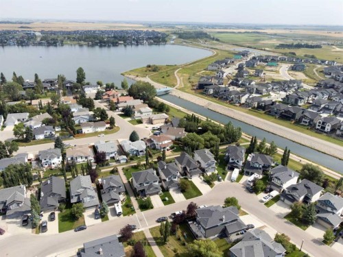 408 Rainbow Falls Way, Chestermere, AB 