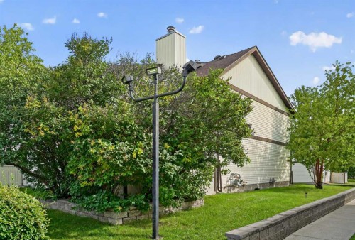 33-3200 60 Street Ne, Calgary, AB 