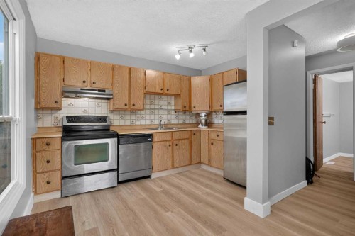 33-3200 60 Street Ne, Calgary, AB 