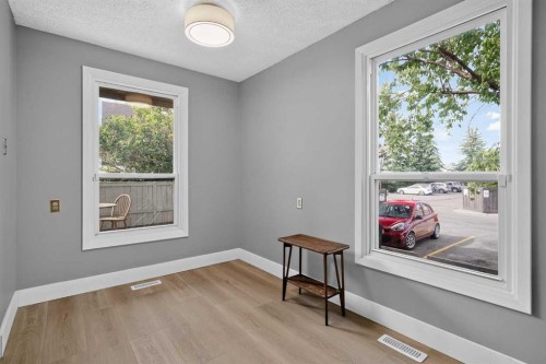 33-3200 60 Street Ne, Calgary, AB 