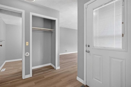 33-3200 60 Street Ne, Calgary, AB 