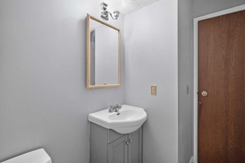 33-3200 60 Street Ne, Calgary, AB 