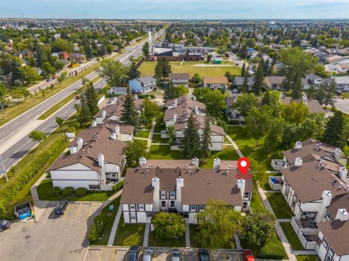 33-3200 60 Street Ne, Calgary, AB 