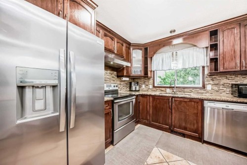 16 Martinridge Way Ne, Calgary, AB 