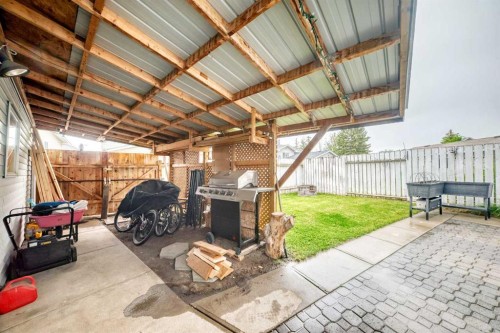 16 Martinridge Way Ne, Calgary, AB 