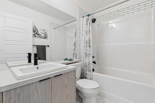 2466 210 Avenue Se, Calgary, AB 