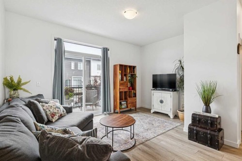 2466 210 Avenue Se, Calgary, AB 