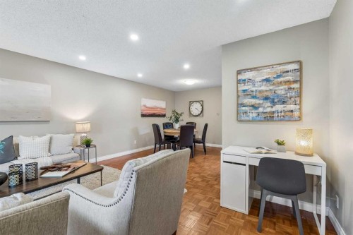 35 Dovercliffe Way Se, Calgary, AB 