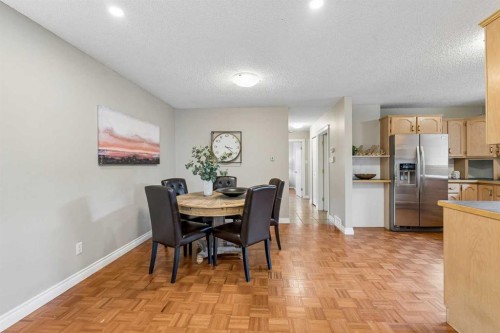 35 Dovercliffe Way Se, Calgary, AB 