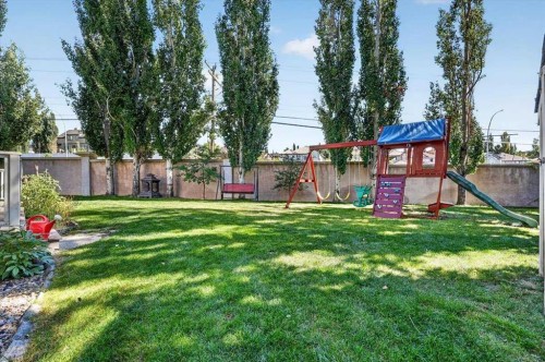 234 Elmont Bay Sw, Calgary, AB 