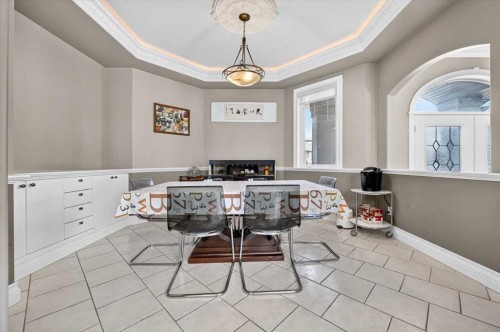 234 Elmont Bay Sw, Calgary, AB 