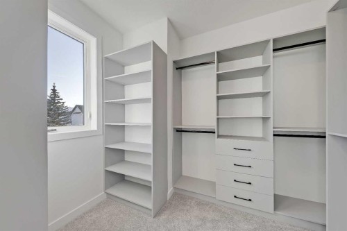 8134 47 Avenue Nw, Calgary, AB 
