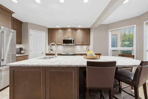 76 Valley Meadow Close Nw, Calgary, AB 