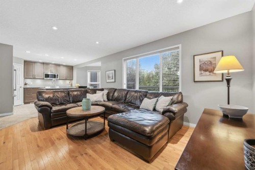 76 Valley Meadow Close Nw, Calgary, AB 