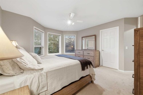 76 Valley Meadow Close Nw, Calgary, AB 