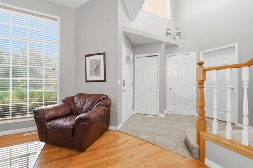 76 Valley Meadow Close Nw, Calgary, AB 