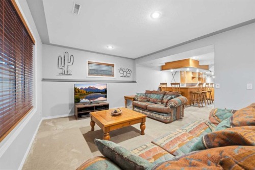 76 Valley Meadow Close Nw, Calgary, AB 