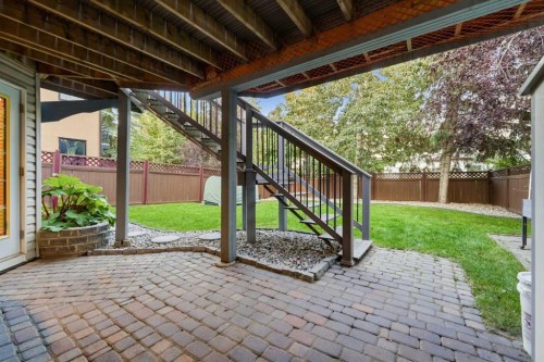 76 Valley Meadow Close Nw, Calgary, AB 