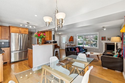159 Somme Manor Sw, Calgary, AB 