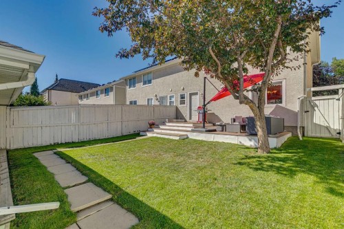 159 Somme Manor Sw, Calgary, AB 
