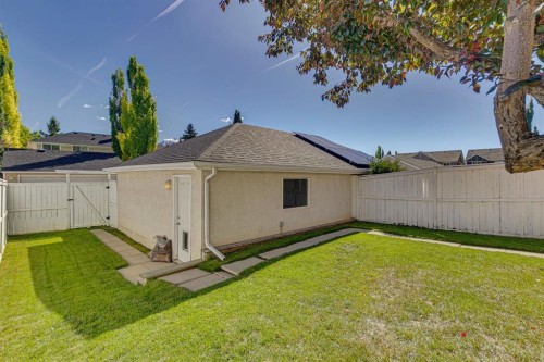 159 Somme Manor Sw, Calgary, AB 