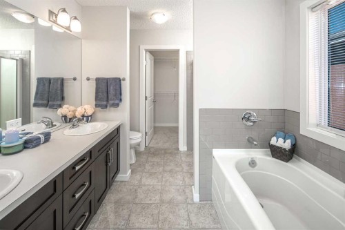 25 Marquis Place Se, Calgary, AB 