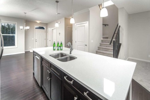 25 Marquis Place Se, Calgary, AB 