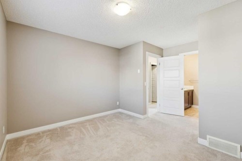123 Pantego Lane Nw, Calgary, AB 