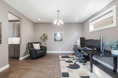 191 Springbluff Heights Sw, Calgary, AB 