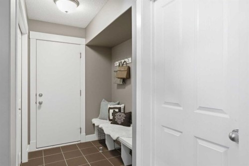 191 Springbluff Heights Sw, Calgary, AB 