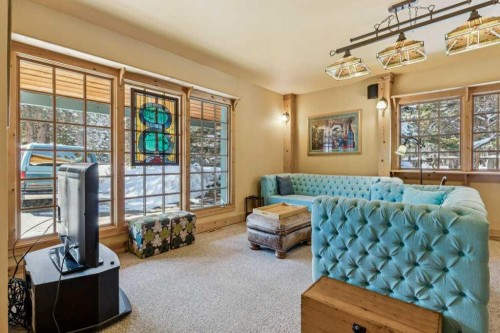 4 Pine Avenue, Bragg Creek, AB 