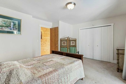 4 Pine Avenue, Bragg Creek, AB 
