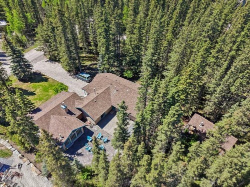 4 Pine Avenue, Bragg Creek, AB 