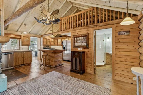 4 Pine Avenue, Bragg Creek, AB 
