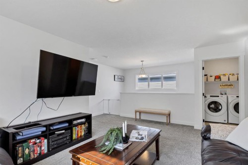 223 Chelsea Heath, Chestermere, AB 