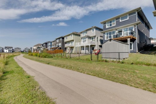 223 Chelsea Heath, Chestermere, AB 