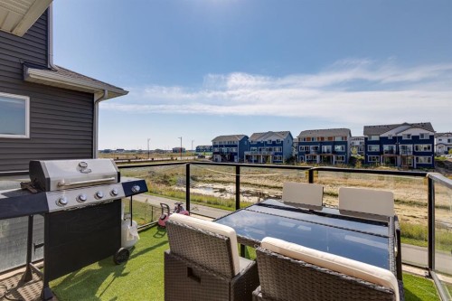 223 Chelsea Heath, Chestermere, AB 