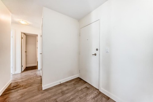 302-4455A Greenview Drive Ne, Calgary, AB 