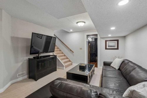 24 Scenic Acres Drive Nw, Calgary, AB 