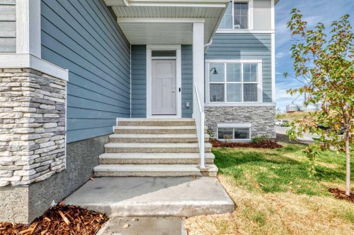 1302 Mahogany Boulevard Se, Calgary, AB 