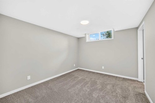 1302 Mahogany Boulevard Se, Calgary, AB 