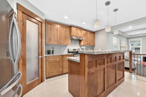 2512 17A Street Nw, Calgary, AB 