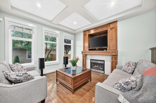 2512 17A Street Nw, Calgary, AB 