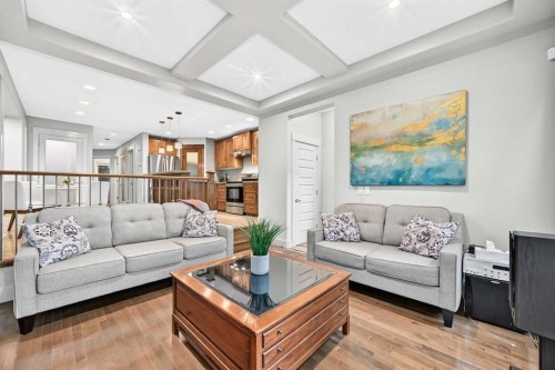 2512 17A Street Nw, Calgary, AB 